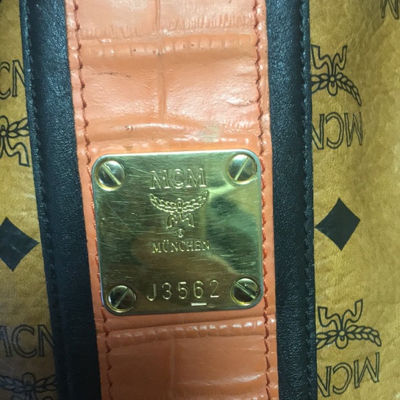 AUTHENTIC COGNAC “MCM” LARGE TOTE BAG - Picture 13 of 16